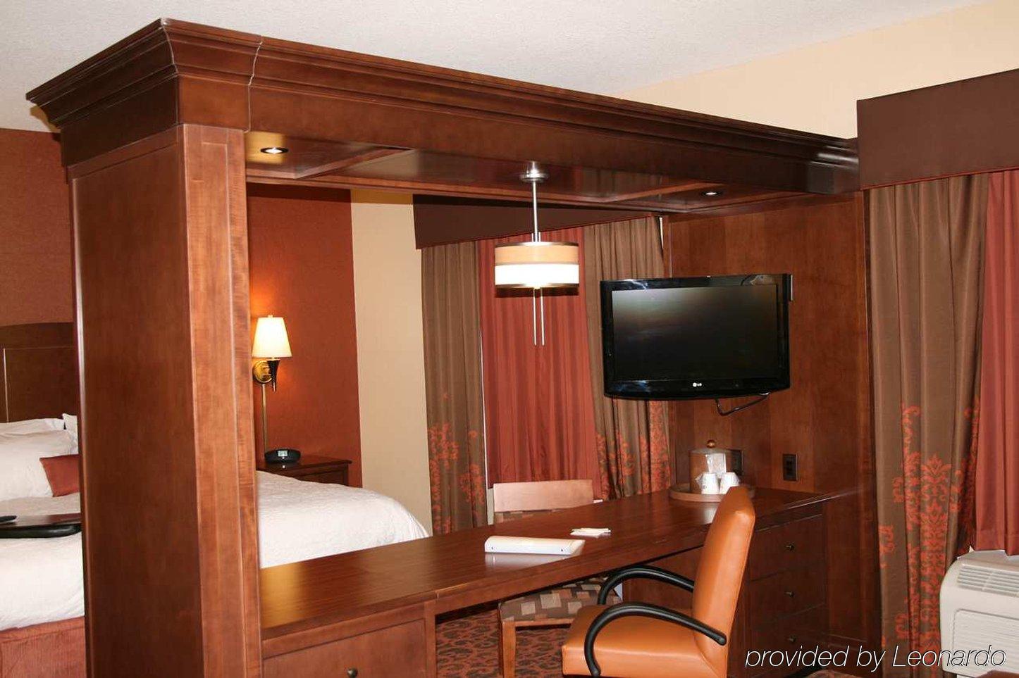 Hampton Inn & Suites New Castle, Pa Habitación foto